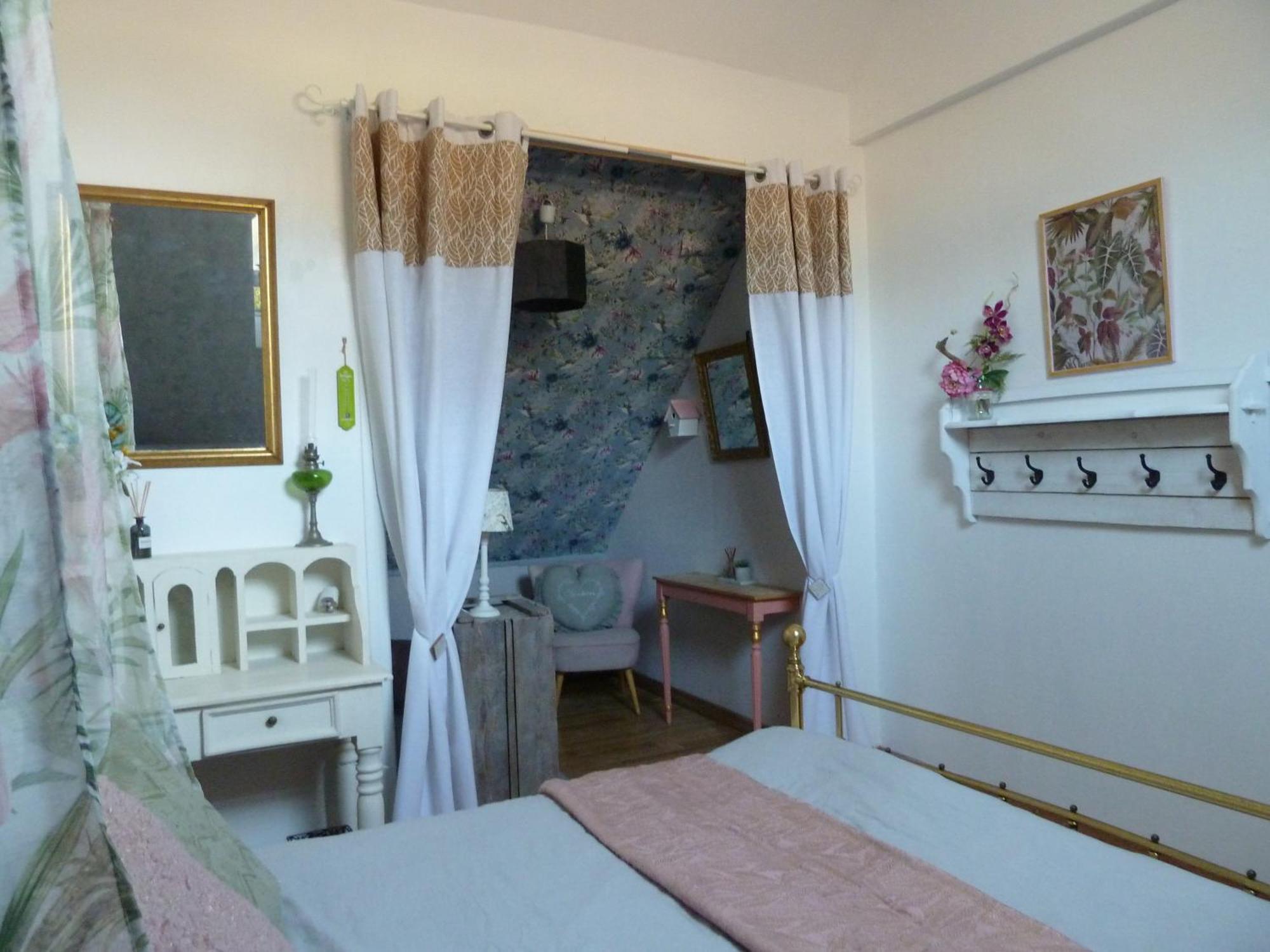 Le Clos Fleuri Ségrie Kültér fotó